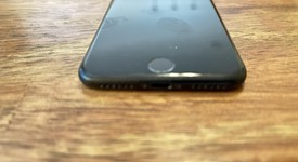 Good
													Apple iPhone 7 - Unlocked, Black, 32 GB, A1660, photo 1 of 23