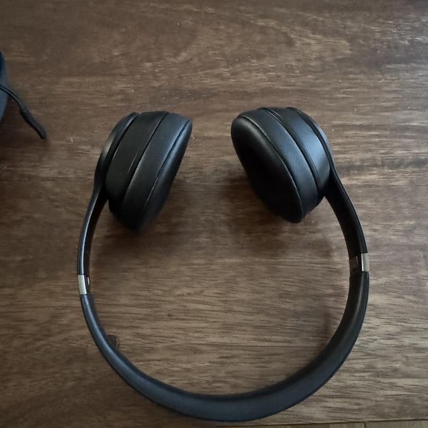 Beats Solo 4 - Black