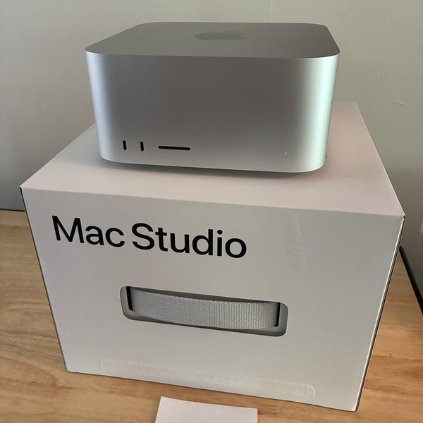 Mac Studio 2025 - 1 TB, 96 GB, Apple M3 Ultra 28-core