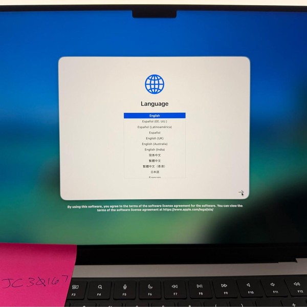 MacBook Pro 2021 - 14 inch - 512 GB, Silver, 16 GB, Apple M1 Pro 8-core