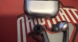 Used
													Samsung Galaxy Buds3 Pro - Silver, photo 1 of 4