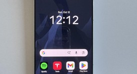 Mint
													Xiaomi 15 - Unlocked Non-US, White, 512 GB, 16 GB, photo 3 of 12