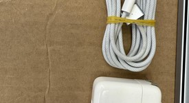 Good
													MacBook Air 2025 (M4) - 13" - Apple M4, Sky Blue, 256 GB, 16 GB, photo 1 of 9