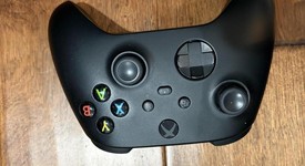 Mint
													Xbox Series X (2020) - Black, 1 TB, standard, photo 5 of 12