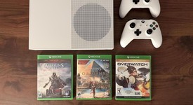 Good
													Xbox One S (2016) - White, 500 GB, photo 1 of 11