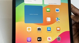 Mint
													Apple iPad 7th Gen - Unlocked, Gray, 128 GB, A2200, photo 1 of 14