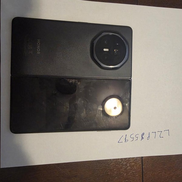 Honor Magic V3 - Unlocked Non-US, 512 GB, Black, 12 GB