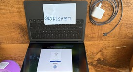 Good
													MacBook Air 2022 - 13" - Apple M2, Midnight, 1 TB, 16 GB, photo 2 of 9
