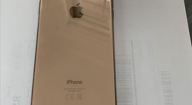 Good
													Apple iPhone Xs Max - Unlocked Non-US, Gold, 256 GB, A2101, photo 2 of 7