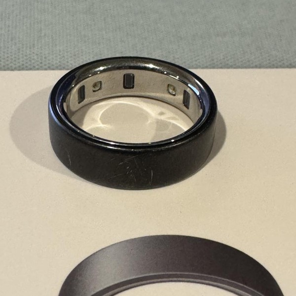 Oura Ring Gen 4 - Stealth, Size 13