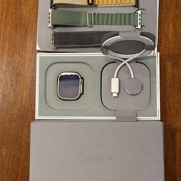 Apple Watch Ultra 2 49mm - Unlocked, Natural, A2986