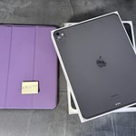 Good Apple iPad Pro 13 inch (M4) 2024 - Unlocked, 256 GB, Black, 8 GB, A2926, Standard Glass