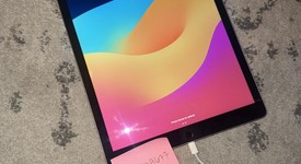 Good
													Apple iPad Pro 12.9" 2nd Gen 2017 - Wi-Fi, Silver, 64 GB, photo 2 of 3
