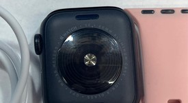 Mint
													Apple Watch SE 2nd Gen 40mm - Midnight, A2722 - GPS, Aluminum, photo 2 of 5