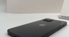 Mint
													Apple iPhone 13 - Unlocked, Midnight, 128 GB, A2482, photo 4 of 5