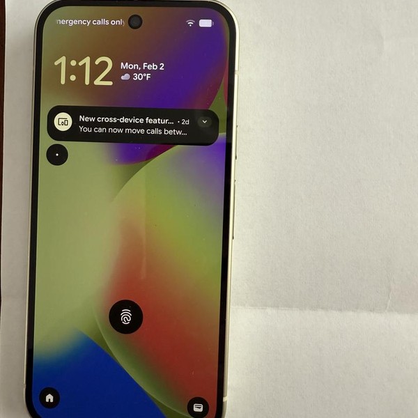 Google Pixel 10 - Unlocked, 128 GB, Lemongrass, GLBW0