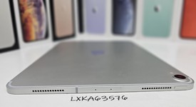 Good
													Apple iPad Pro 11" 2018 - Unlocked, Silver, 64 GB, A2013, photo 5 of 9