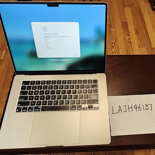 MacBook Air 2023 (M2) - 15 inch - 512 GB, Silver, 8 GB, Apple M2