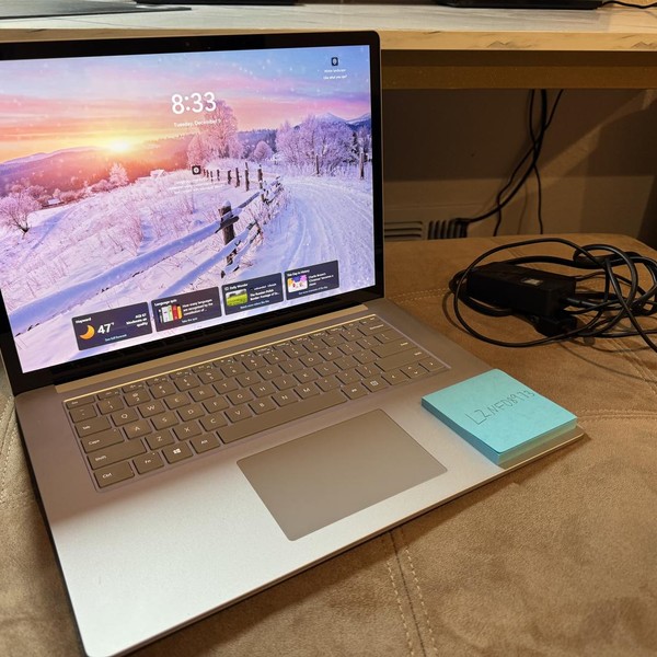 Microsoft Surface Laptop 3 - 128 GB, Platinum, 8 GB, Intel Core i5, 15 inch