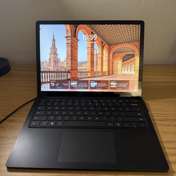 Microsoft Surface Laptop 5 - I7, Black, 512 GB, 16 GB, 13.5 inch