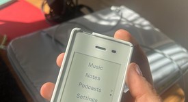 Mint
													Light Phone 2 - Unlocked, Gray, 8 GB, 1 GB, photo 5 of 7
