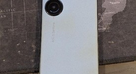 Good
													Asus Zenfone 10 - Unlocked Non-US, Blue, 256 GB, 8 GB, Global, photo 3 of 7