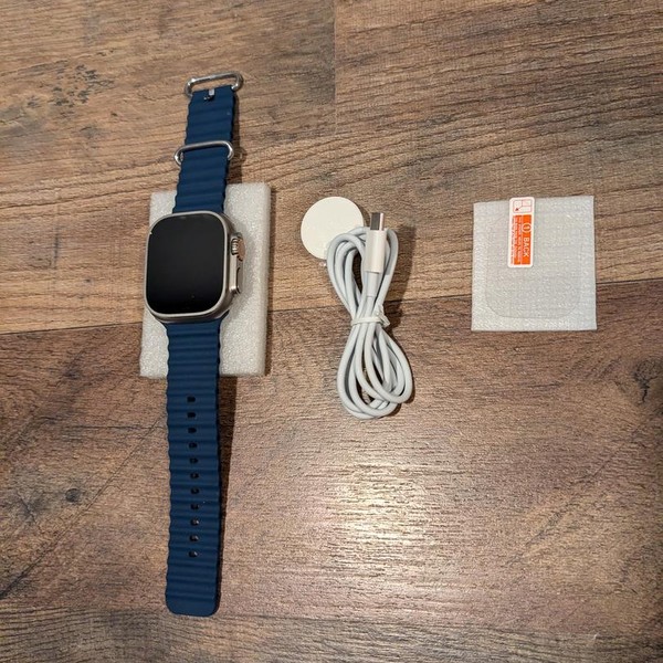 Apple Watch Ultra 49mm - Unlocked, Titanium, A2622