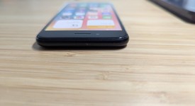 Good
													Apple iPhone SE 3rd Gen 2022 - Unlocked, Midnight, 64 GB, A2595, photo 5 of 13