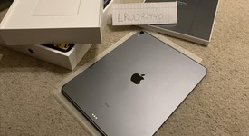 Mint
													Apple iPad Pro 12.9" 3rd Gen 2018 - Unlocked, Gray, 256 GB, A2014, photo 4 of 6