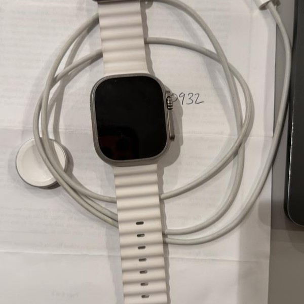 Apple Watch Ultra 49mm - AT&T, Titanium, A2622