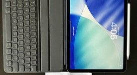Good
													Apple iPad Air 5th Gen - Unlocked, Blue, 64 GB, A2589, photo 1 of 5