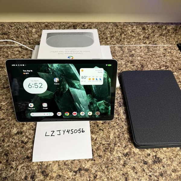 Google Pixel Tablet 11 inch - Wi-Fi, 256 GB, Hazel, 8 GB, Includes Dock