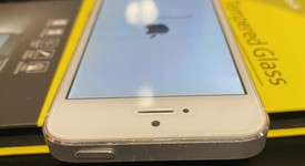 Good
													Apple iPhone 5 - Unlocked, White, 16 GB, A1429, photo 5 of 7