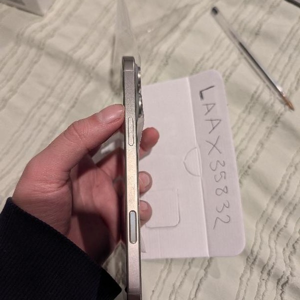 Apple iPhone 16 Pro Max - Unlocked, 256 GB, Natural, A3084