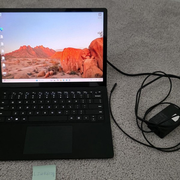 Microsoft Surface Laptop 5 - 256 GB, Black, 8 GB, Intel Core i5, 13.5 inch