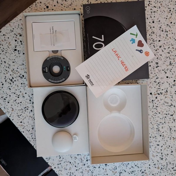 Nest Thermostat 4th Gen - Charcoal