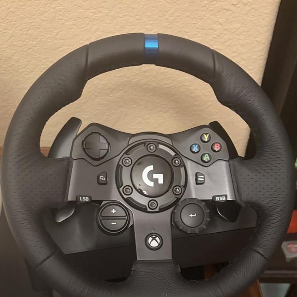 Logitech G923 TRUEFORCE Racing Wheel