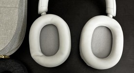 Used
													Sony WH-1000XM5 - Silver, photo 3 of 5