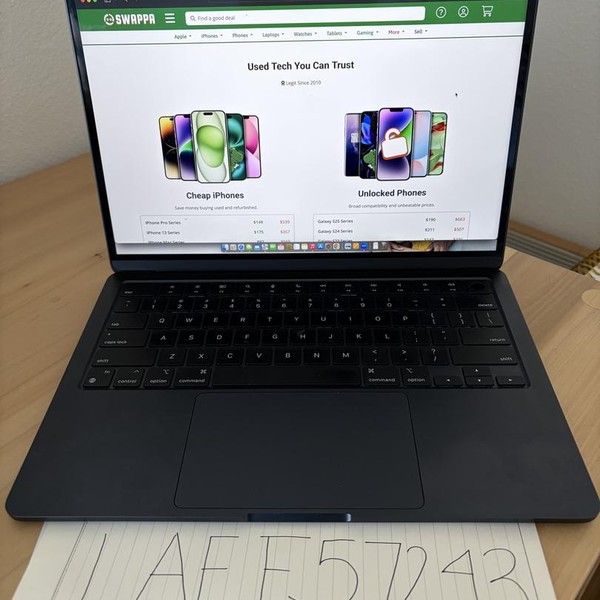 MacBook Air 2022 (M2) - 13 inch - 256 GB, Midnight, 8 GB, Apple M2