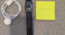 Mint
													Apple Watch Series 8 45mm - Starlight, A2771 - GPS, Aluminum, photo 3 of 5