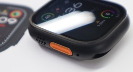 Mint
													Apple Watch Ultra 2 49mm - Unlocked, Black, A2986, photo 2 of 11