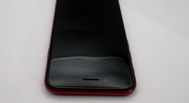 Good
													Apple iPhone SE 2nd Gen 2020 - Unlocked Non-US, Red, 128 GB, A2296, photo 3 of 7