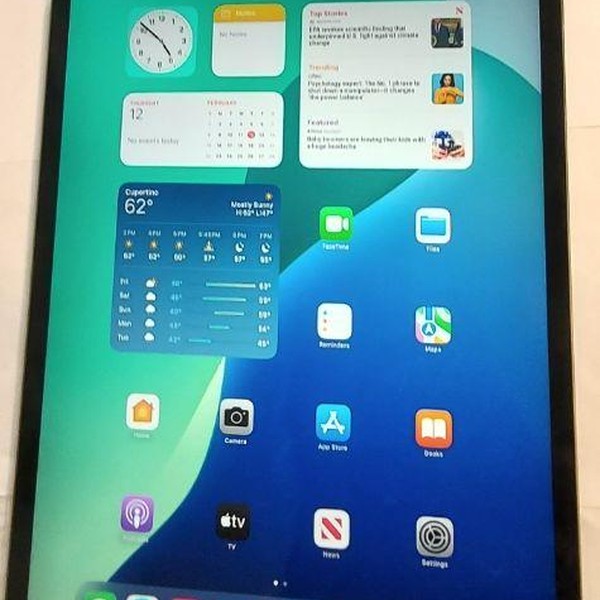 Apple iPad Pro 12.9 inch 4th Gen 2020 - Wi-Fi, 512 GB, Gray, A2229