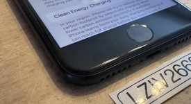 Fair
													Apple iPhone SE 3rd Gen 2022 - T-Mobile, Midnight, 128 GB, A2595, photo 3 of 11
