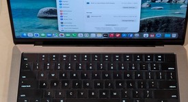 Good
													MacBook Pro 2023 - 14" - Apple M2 Pro 10-core, Gray, 512 GB, 16 GB, photo 2 of 11