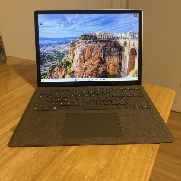 Microsoft Surface Laptop 4 - Ryzen 5, Platinum, 256 GB, 16 GB, 13.5 inch
