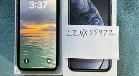 Mint
													Apple iPhone Xr - Unlocked, Black, 64 GB, A1984, photo 4 of 7