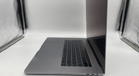 Fair
													MacBook Pro 2016 (With Touch Bar) - 15" - Gray, 512 GB, 16 GB, photo 2 of 5