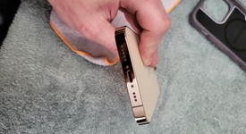 Good
													Apple iPhone 14 Pro - Unlocked, Gold, 128 GB, A2650, photo 5 of 7