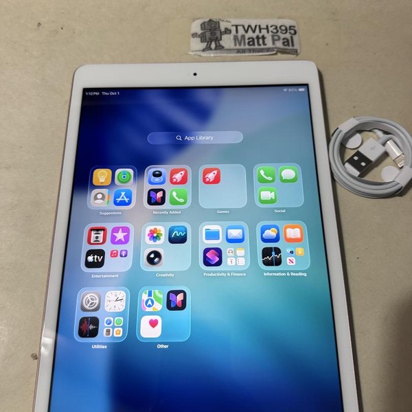 Apple iPad (8th Gen) - Wi-Fi, 128 GB, Gold, A2270